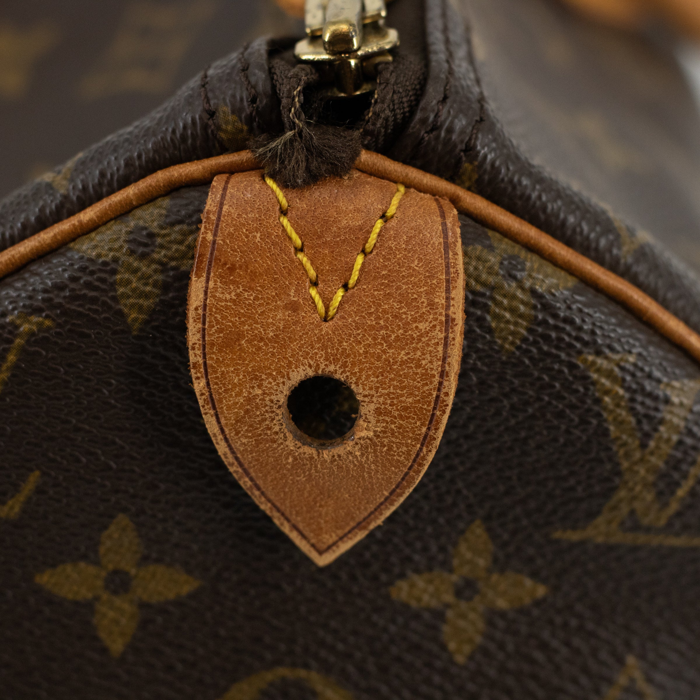 Louis Vuitton Monogram Canvas Speedy 40 