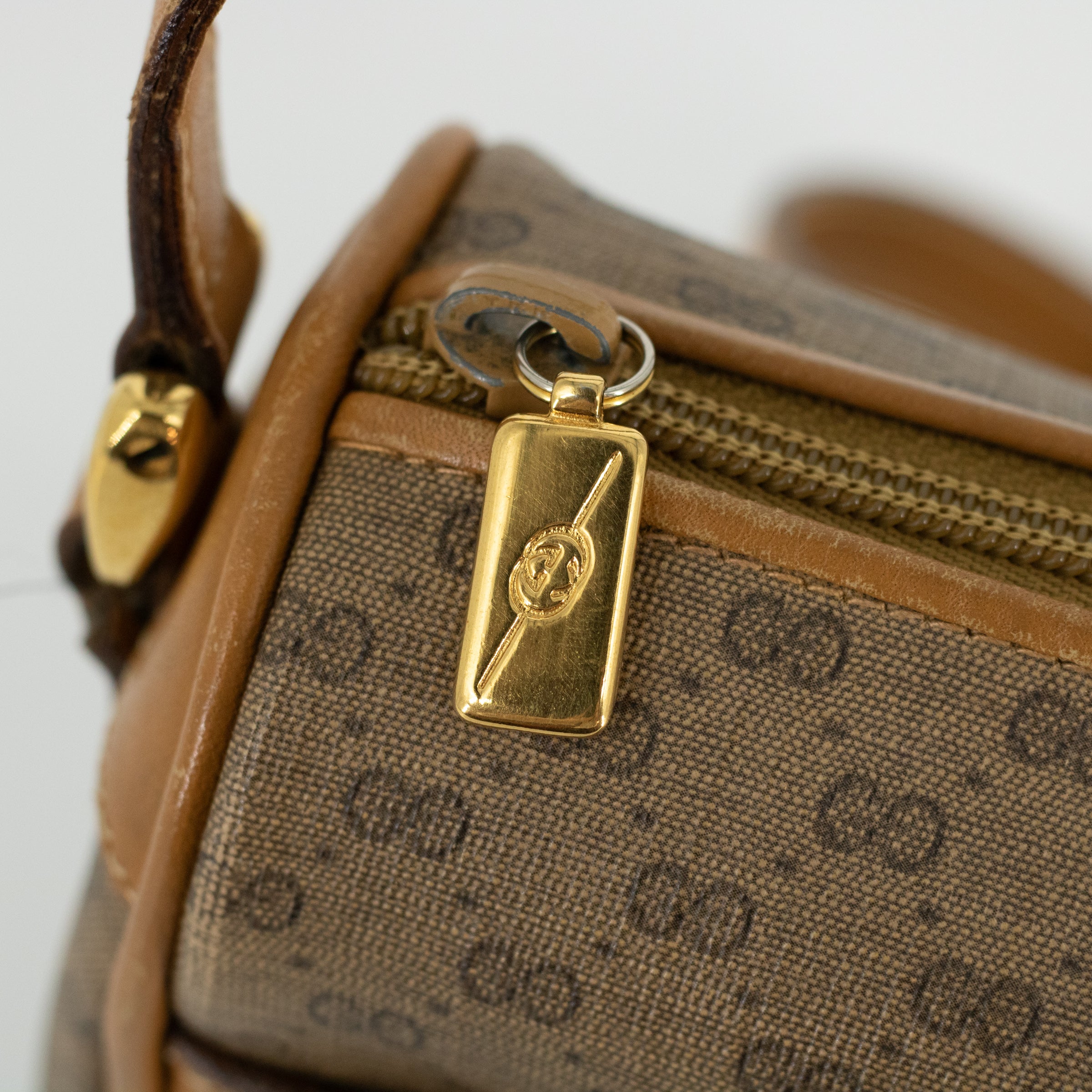 Gucci GG Canvas Vintage Crossbody Bag 