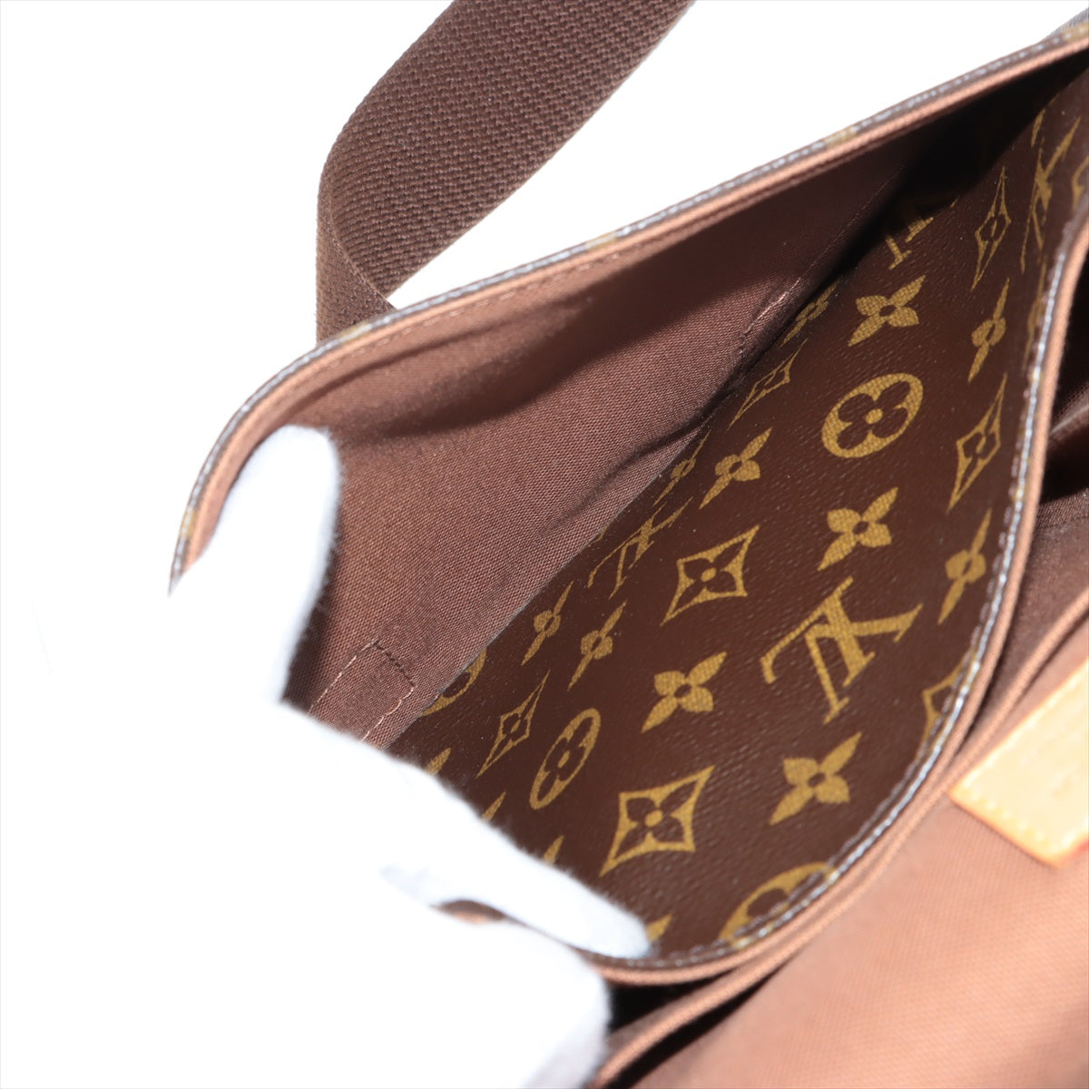 Louis Vuitton Monogram Bosphore PM Messenger Crossbody Bag